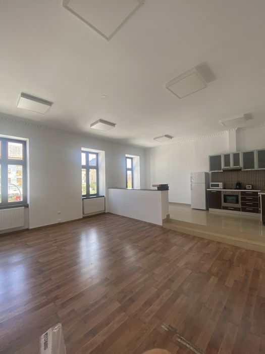 Inchiriez spatiu birou/apartament Piata Unirii-loc de parcare