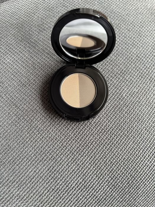 Anastasia пудра за вежди