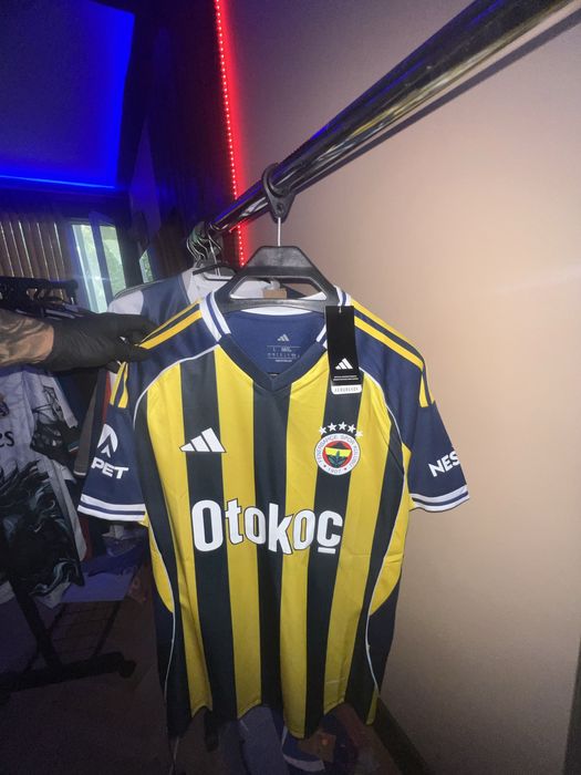 Футболни тениски