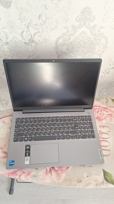 Продам ноутбук на запчасти