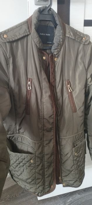 Продам весенюю куртку