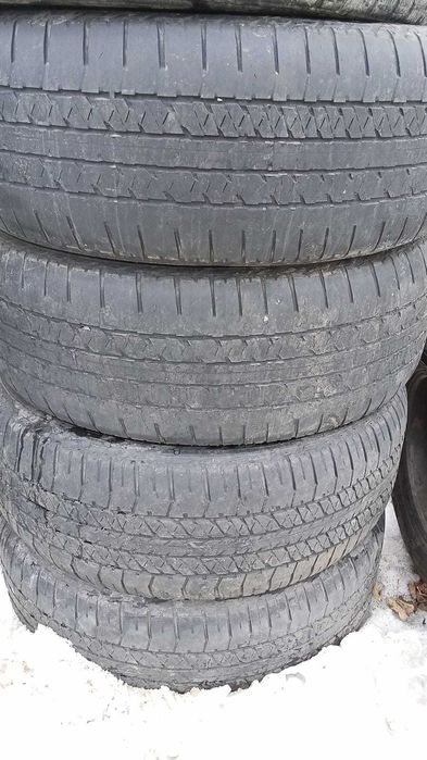 Продам шины 275/50R22
