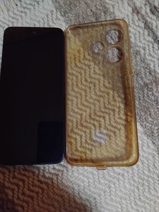 Продавам    Redmi   13