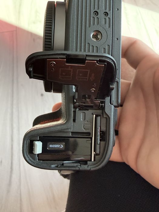 Камера: Canon EOS RP RF 24-105mm F4-7.1 IS STM KIT.