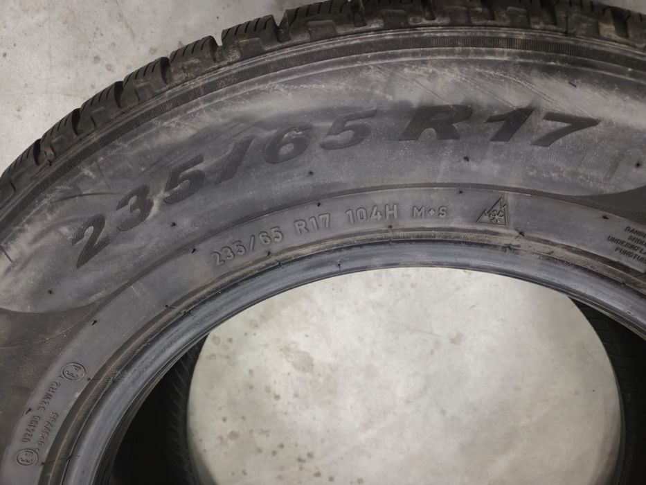 4 anvelope iarna Pirelli 235 65 17 aproape noi// DOT 2024
