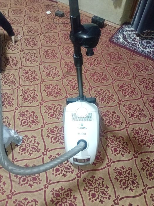 Samsung plisos sotoladi