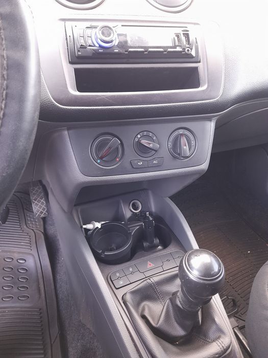 Vând Seat Ibiza 1.2 benzina