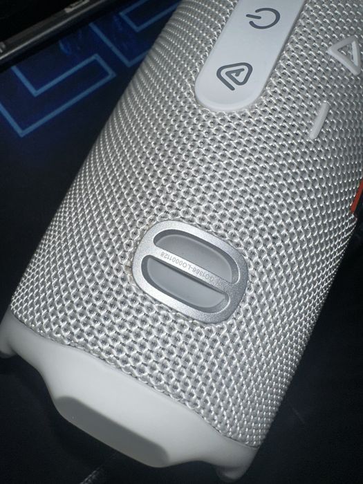 JBL Charge 6 White