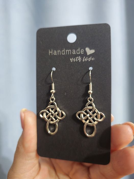 Национальные украшения