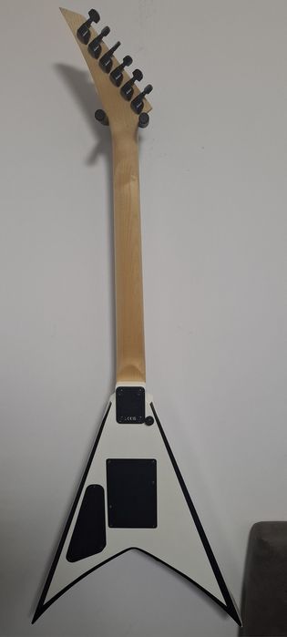 Електрическа Китара Jackson JS32T King V AH Бяло и Черно