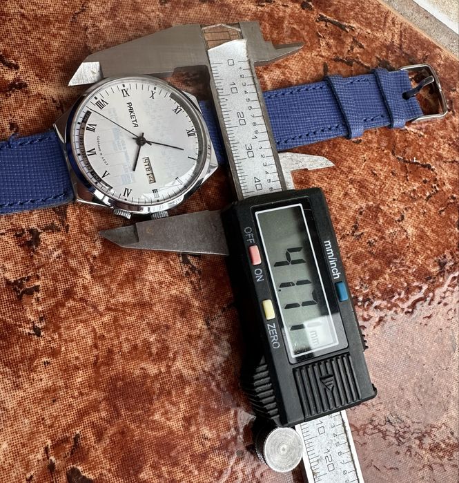 Нов сьветски механичен рьчен часовник Ракета вечния календар