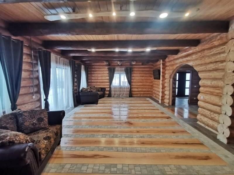 Cabana de inchiriat  DISPONIBIL DE PASTE SI 14 FEB!!