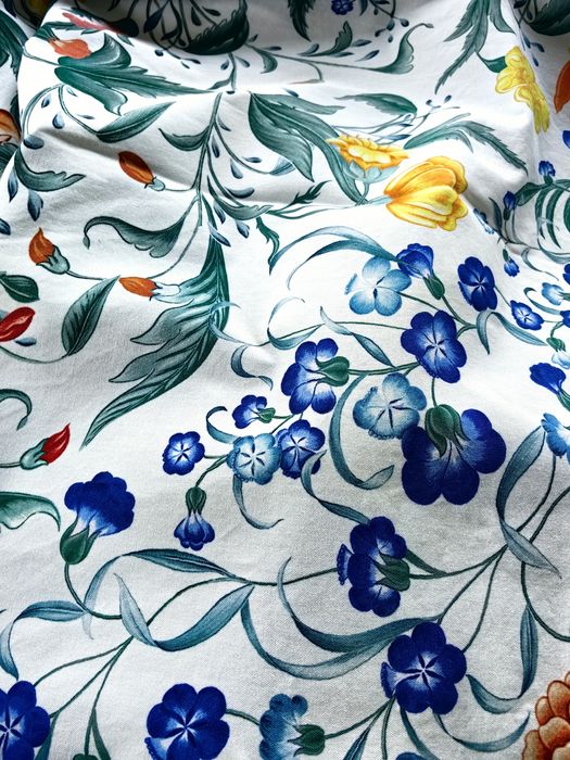 Vand fata de masa mare