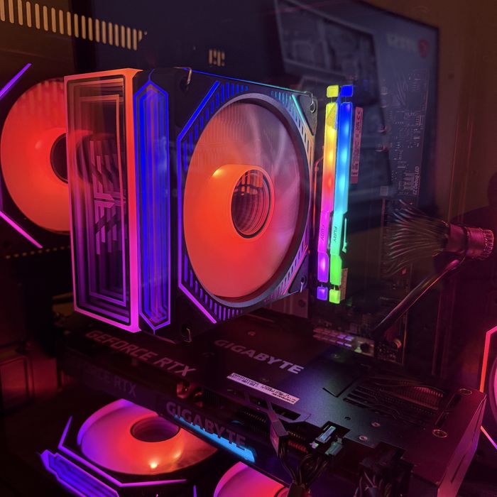 Мощность в чёрном стекле — Ryzen 7500F + RTX 3070