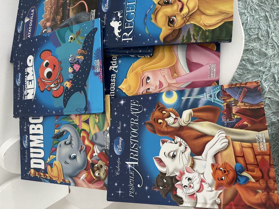 10 carti Disney -140 lei