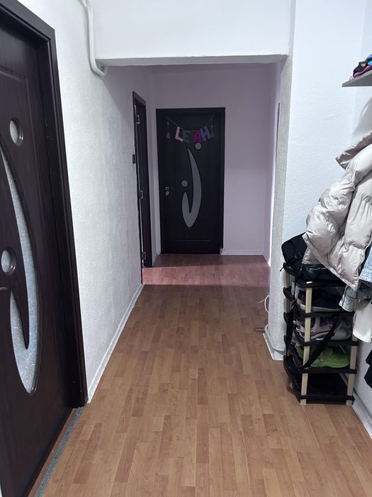 Apartament cu 4 camere, doua bai si doua balcone