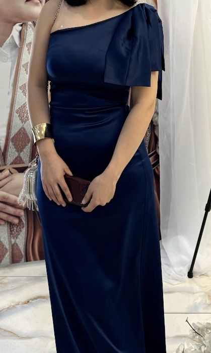 Вечерние платья