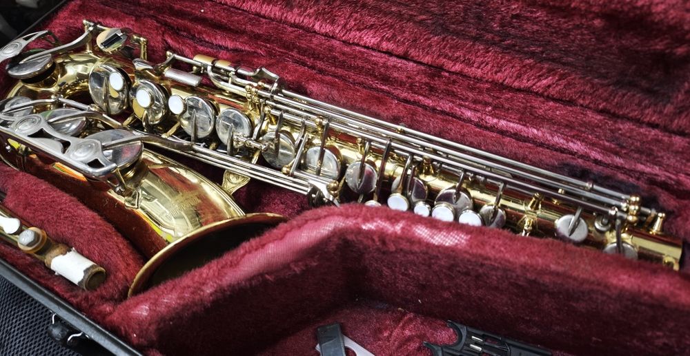 Алт Саксофон YAMAHA YAS-25 YAS-275