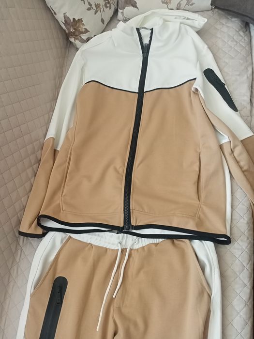 Нов анцунг 50лв...