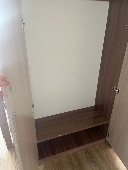 Продается шкаф для прихожей