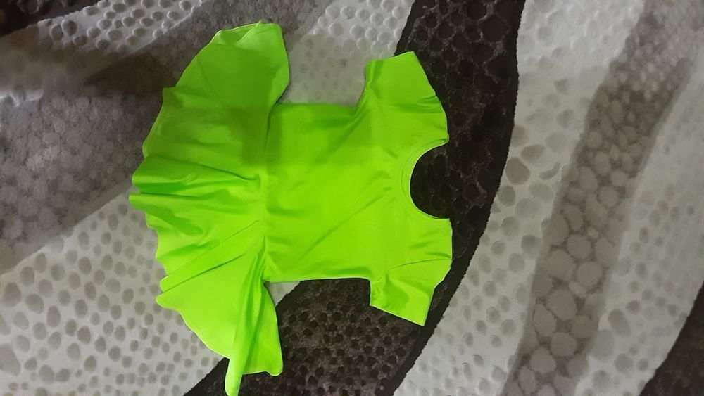 Продам костюмы  для бальных танцев