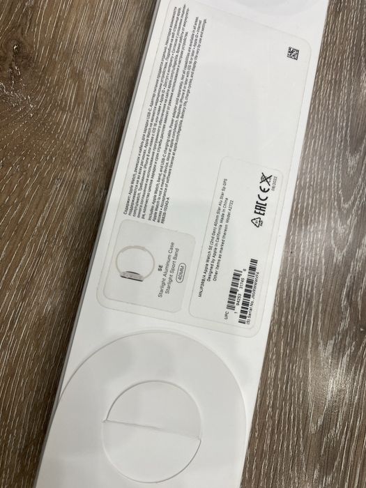 Apple Watch SE, 40 mm. Бежевый