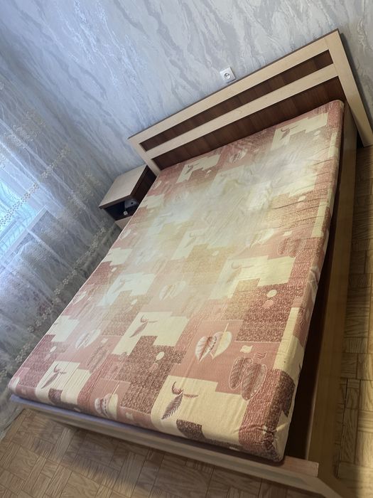 Продам Кровать 180х200 с матрасом