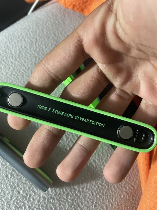 Iqos x steve aoki limited edition 10yrs