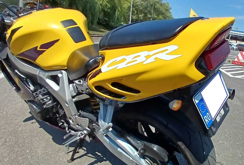 Honda CBR900RR Fireblade SC33