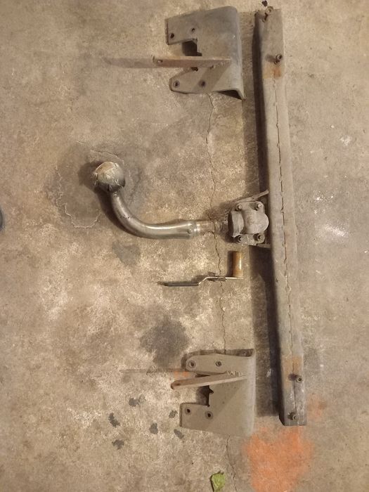 Теглич за Форд Мондео