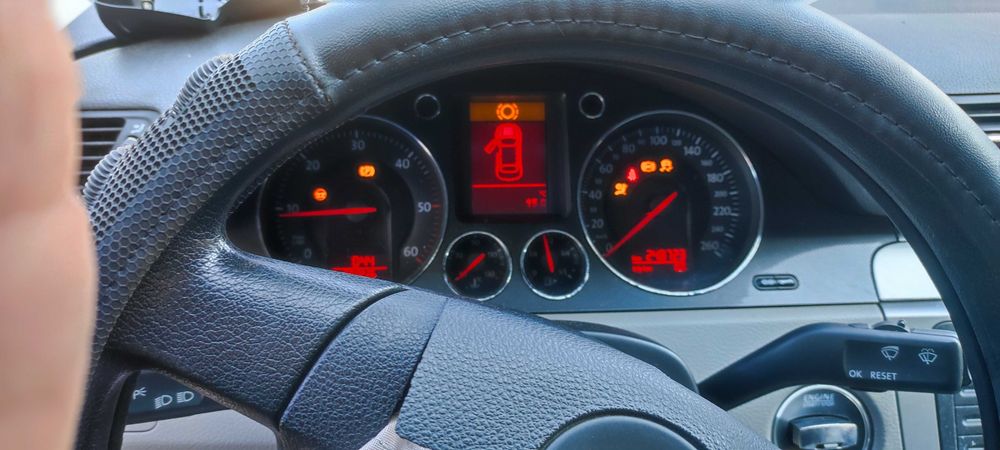 Dezmembrez vw volkswagen passat B6 sedan 2.0 tdi BMP cv man HDU LD5Q