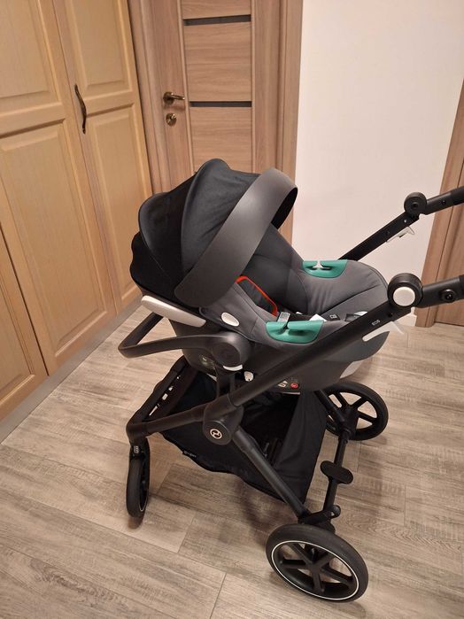 Vand Carucior Cybex Eos Basic 3 in 1