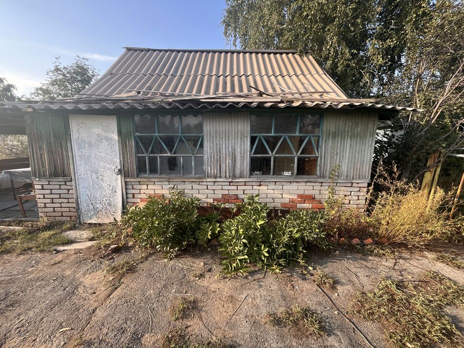 Дачный участок с домиком