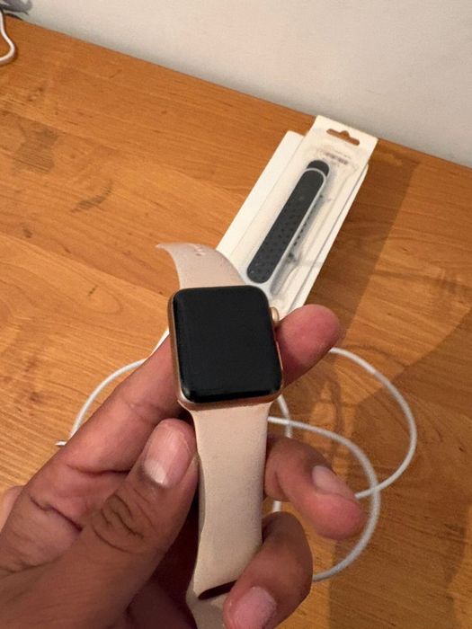 Продается Apple Watch 3 series