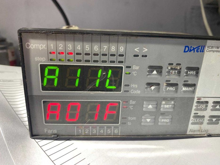 DIXELL XC811M - 5A010 Controller frigotehnie compresoare