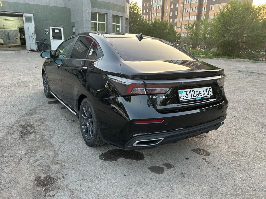 Обменяю автомобиль на квартиру