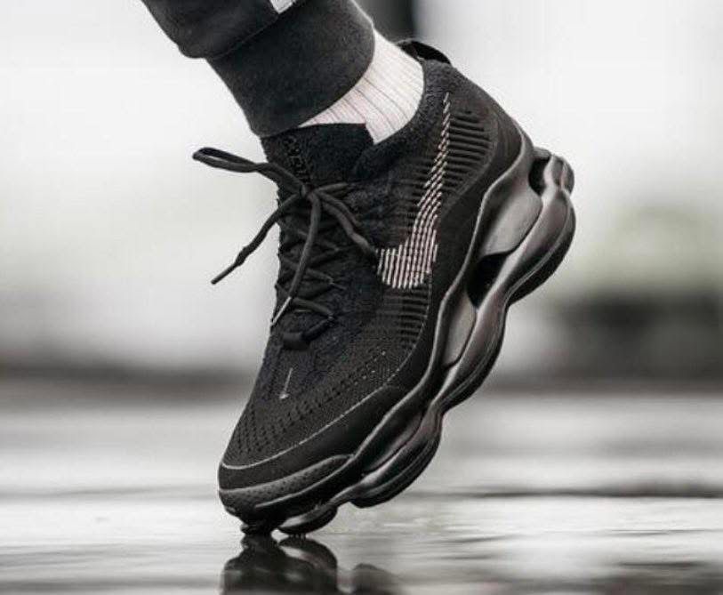 Nike,new balance,balenciaga