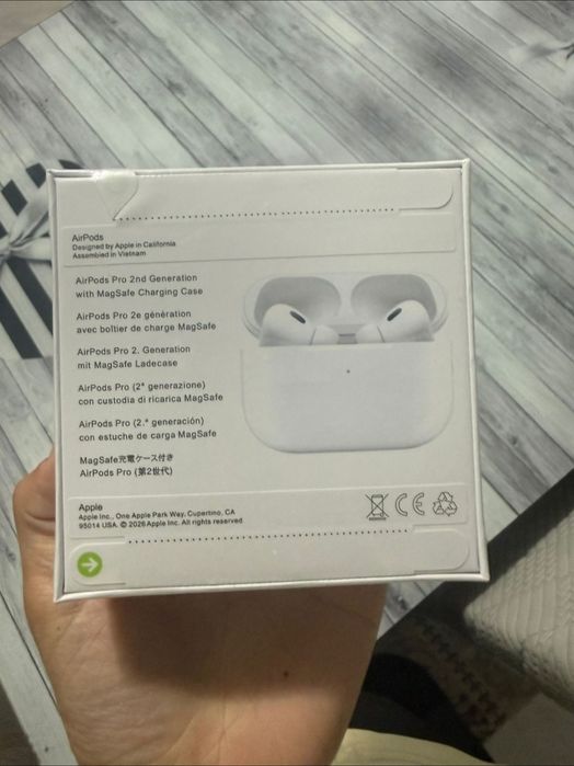Впродаже Airpods pro 2