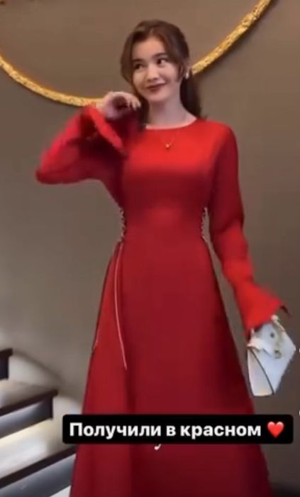 Продам вечерние платья