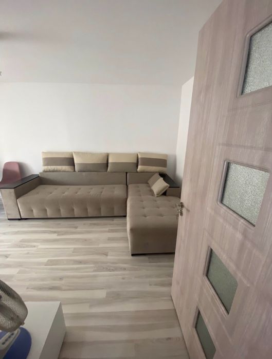 Inchiriez garsoniera  zona buna