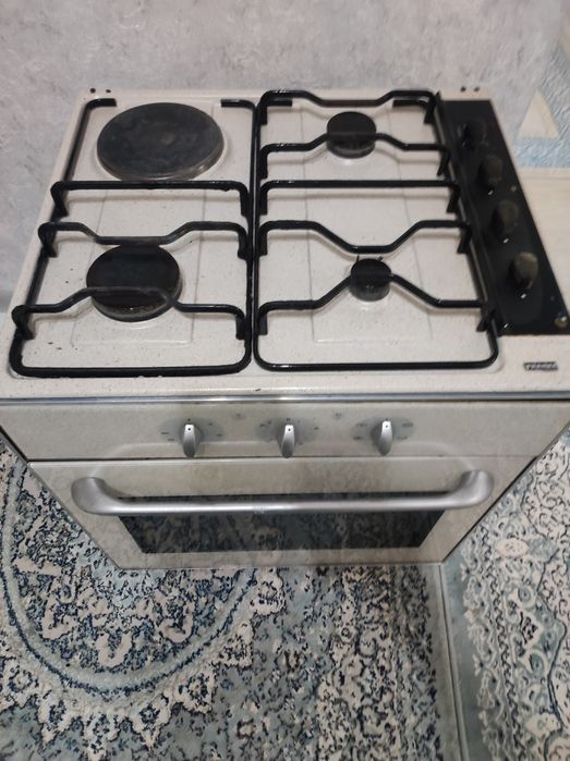 Продам встроенную газотэлектроплита