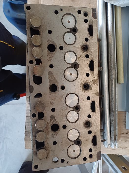 Продавам Глава за Перкинс