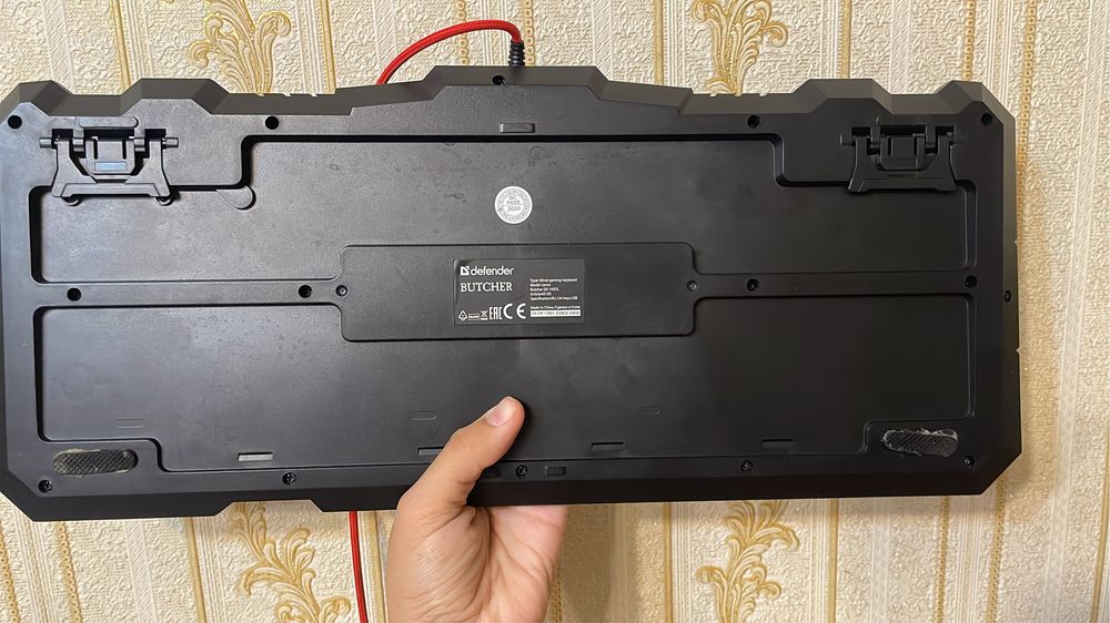 Продам клавиатуру DEFENDER BUTCHER