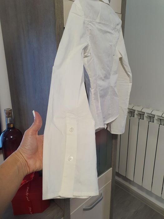 Cămașă de damă cu mâneci clopot, marca Berska