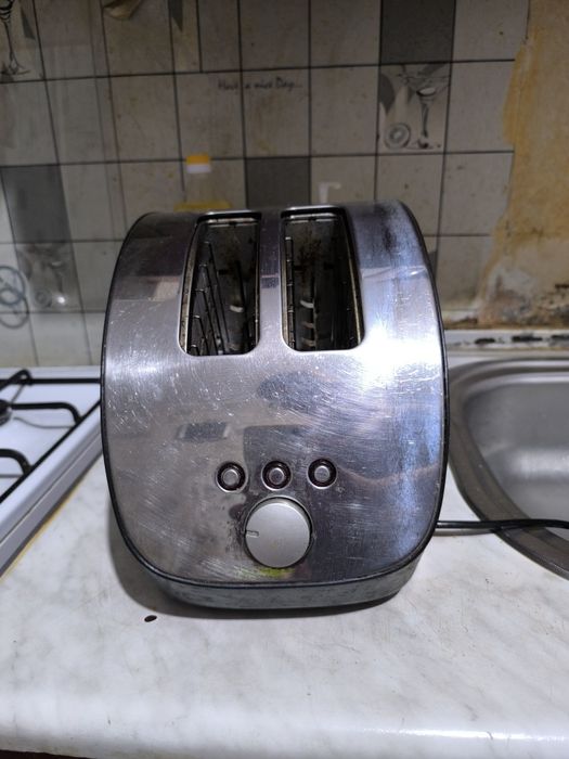 тостер б/ у. 2 года