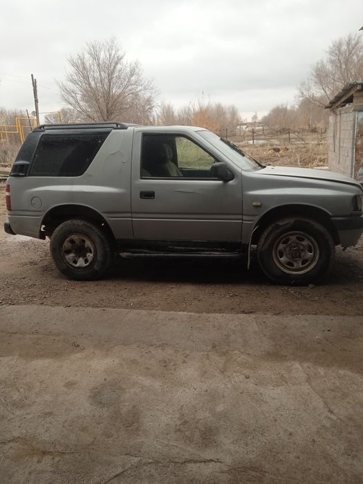 Опел франтера 95