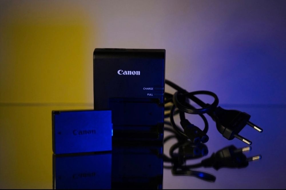 Aparat foto Canon EOS 2000D