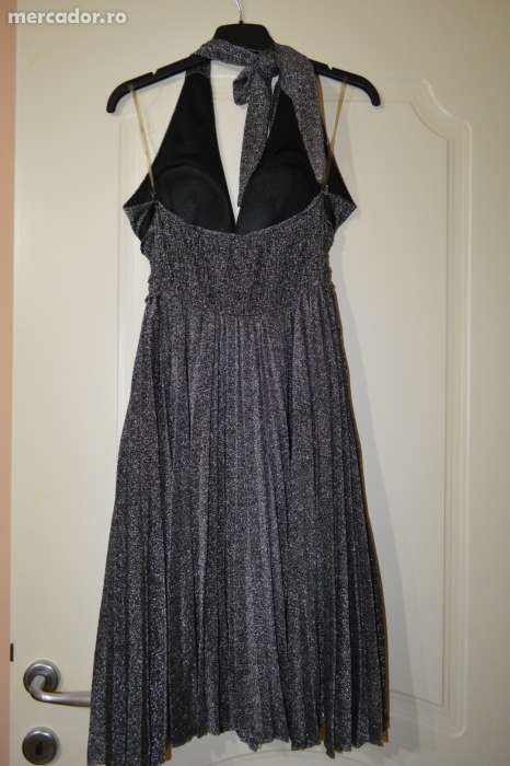 Vand rochie marimea S