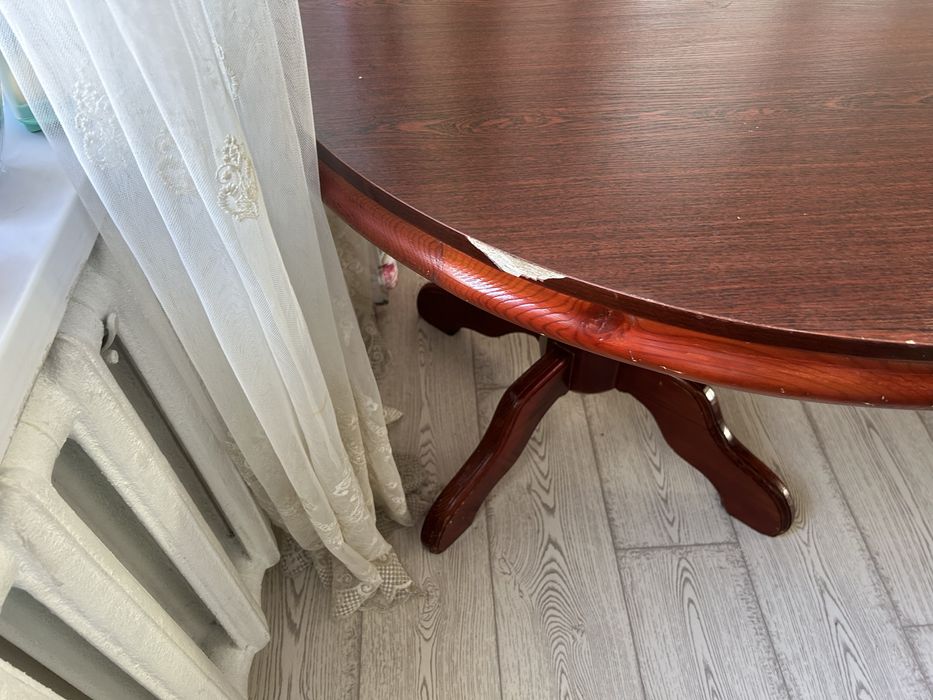 Продам стол