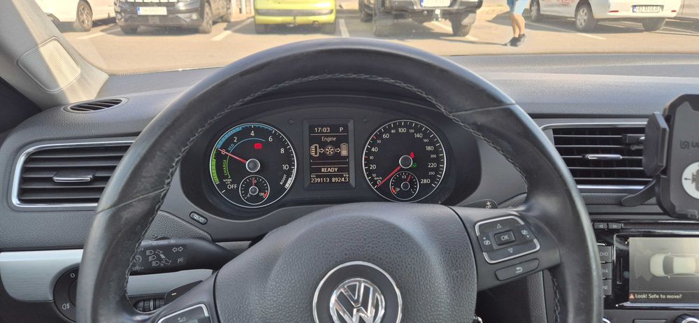 Volkswagen Jetta 1.4 TSI Hybrid DSG Comfortline • 2013 • Automată